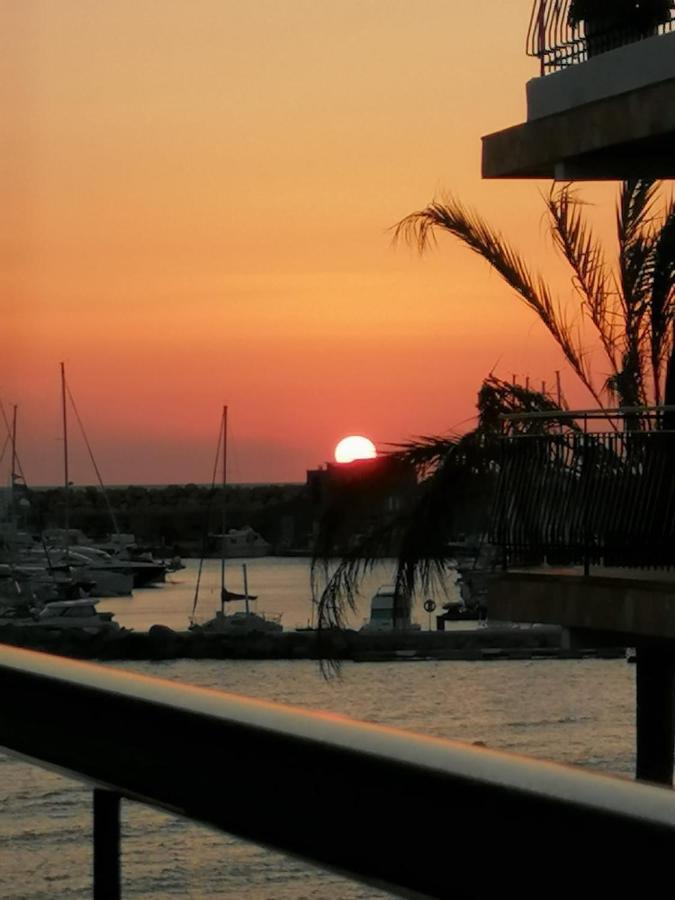 Apartament Vistamar Llanca Bagian luar foto